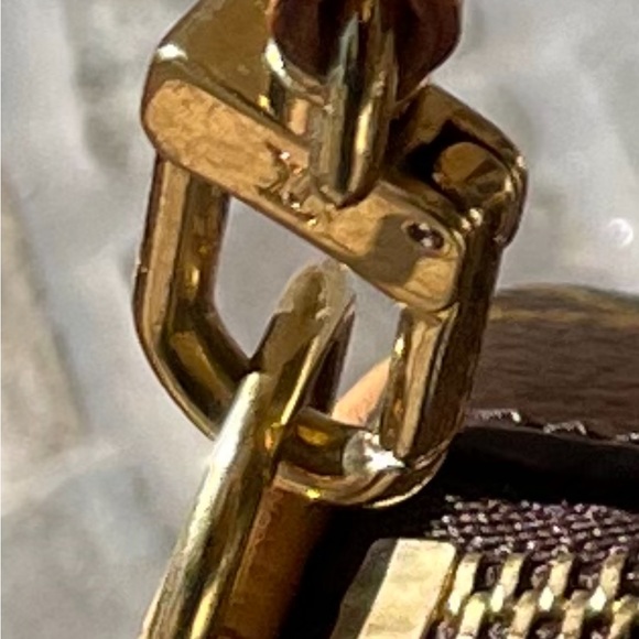 Louis Vuitton Monogram Mini Papillion Like New Condition - Picture 10 of 16